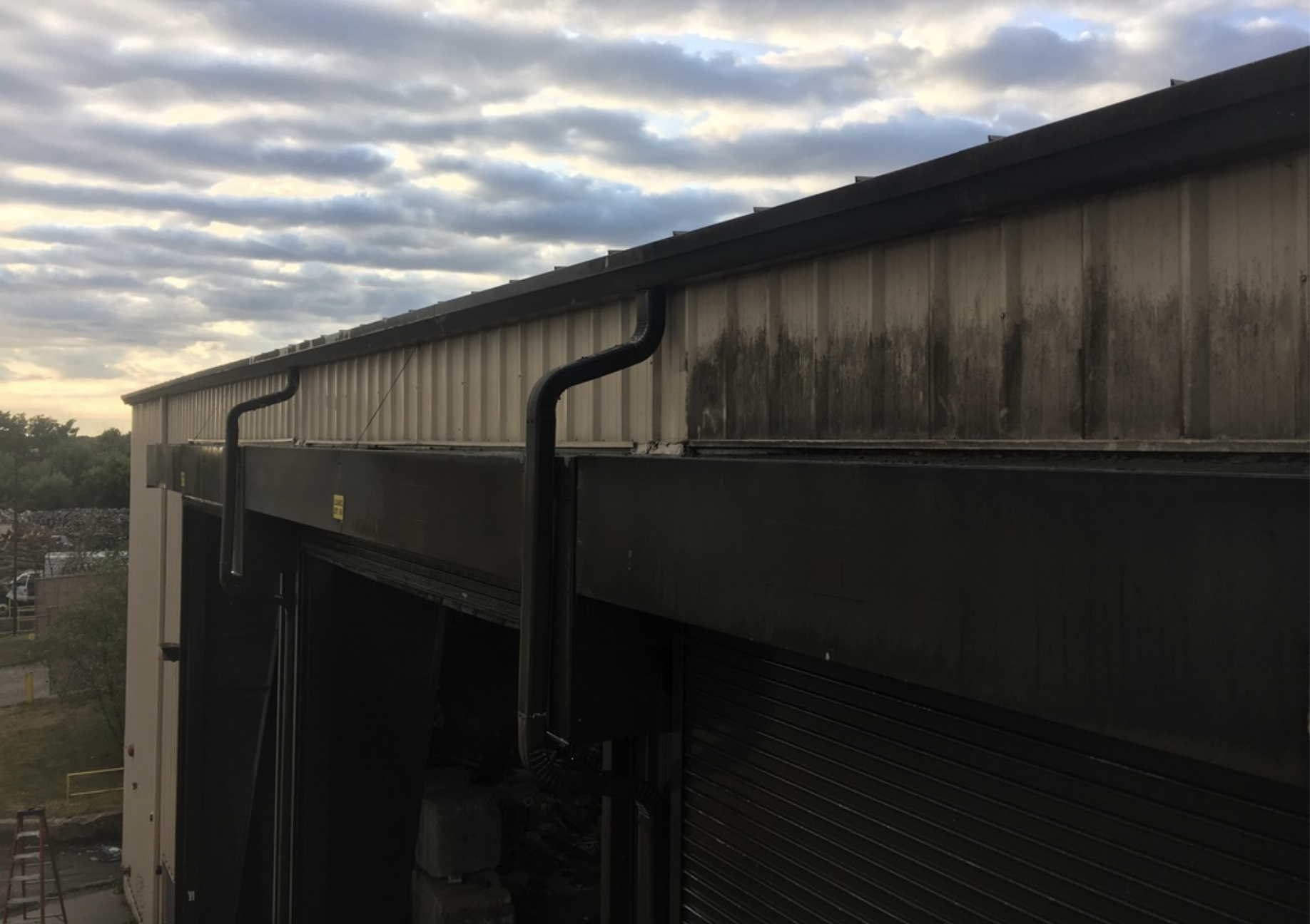 Metal building Pressure Washing Rockford